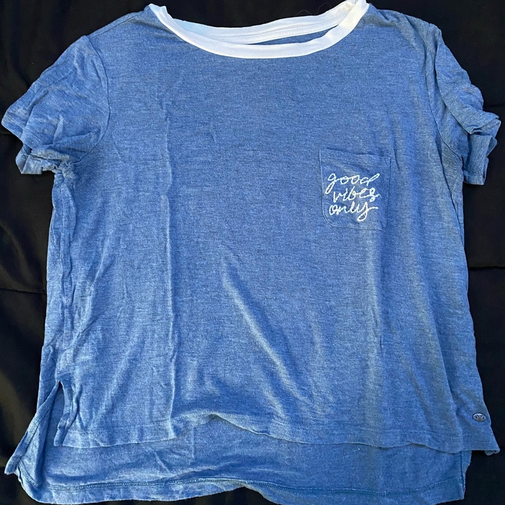 women’s t shirt